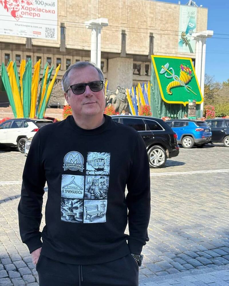 Світшот "Незламний" чорний унісекс